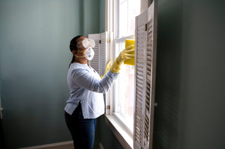 how to clean venetian blinds