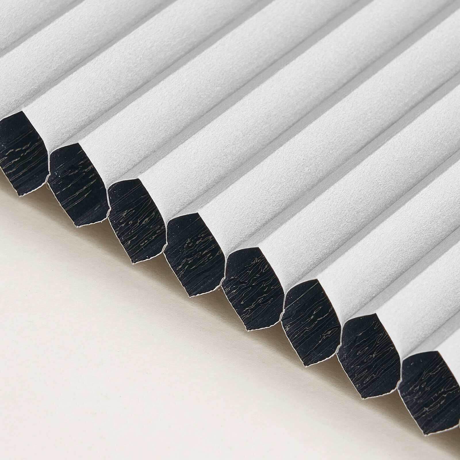 WhiteSmoke065-7186